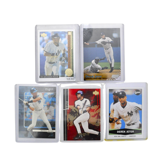 * Bundle of 5 Derek Jeter Trading Cards