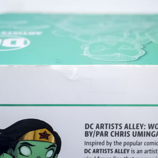 * DC Artists Alley Wonder Woman Vinyl Figure By Chris Uminga – BoxLunch Exclusive