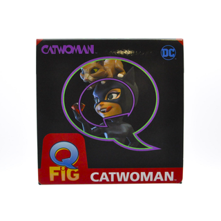 * Q-FIG Catwoman Twice Purr-fect