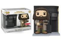 Rubeus Hagrid w/the Leaky Cauldron (Deluxe) 141 - Target Exclusive  [Conditioin: 7/10]