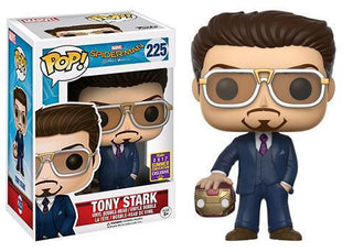 Tony Stark (Holding Helmet, Homecoming) 225 - 2017 Summer Convention Exclusive